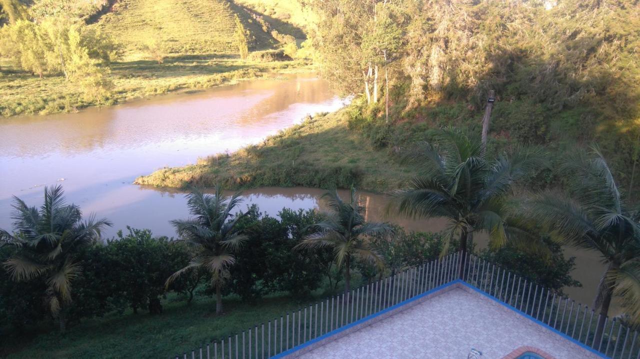 El Penol  Hotel El Potrillo מראה חיצוני תמונה