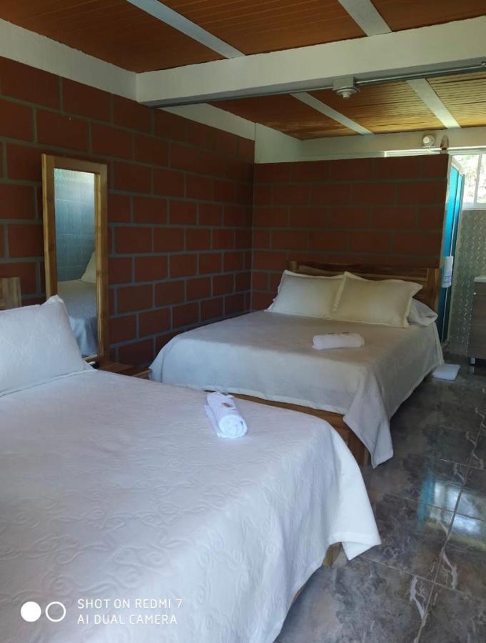 El Penol  Hotel El Potrillo מראה חיצוני תמונה